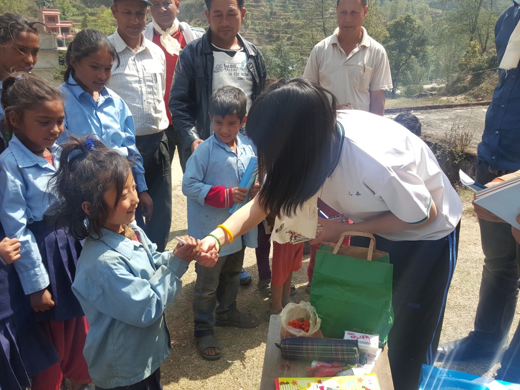 Distribute Different Item